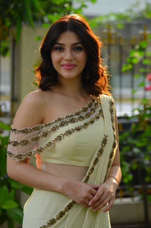 Mehreen new stills 01-Mehreenentha, Mehreenlatest, Mehreen Album, Mehreen Imagesh, Mehreen Pics, Mehreen Stllls Photos,Spicy Hot Pics,Images,High Resolution WallPapers Download